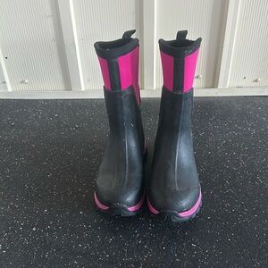 Women’s muck boots